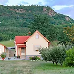 아파트 Bazaltorgona Kisapati