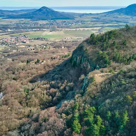 Διαμέρισμα Bazaltorgona